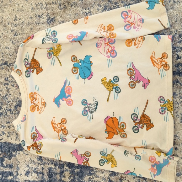 Animal Themed Longsleeve 🚲 - Picture 2 of 7